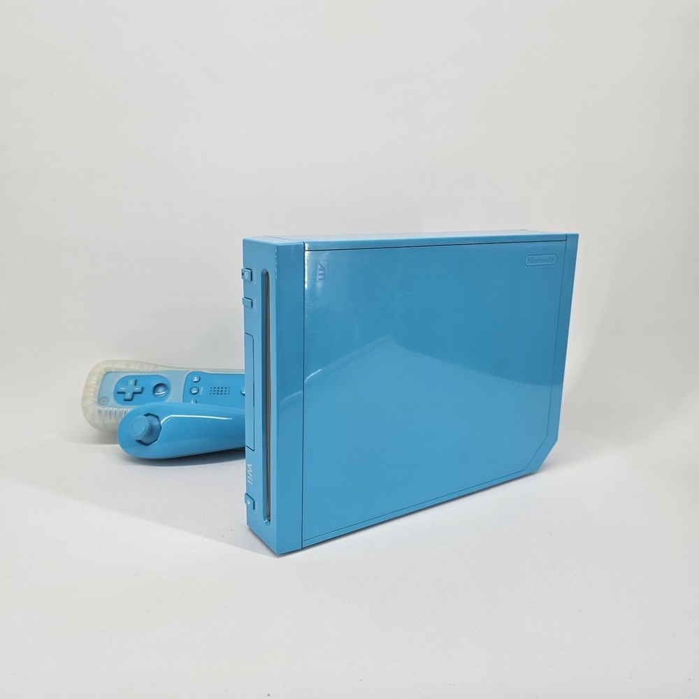 Nintendo Wii RVL-001 Blue Console Bundle w/ Remote, Nunchuk, Power & Av